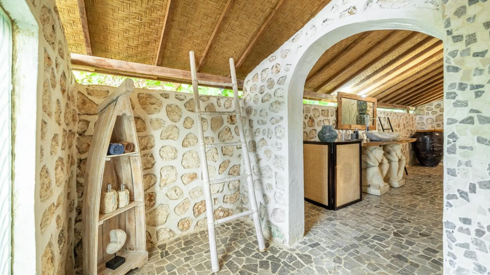 Balangan Beach Villa Idaman Bungalows Jimbaran  Indonesia
